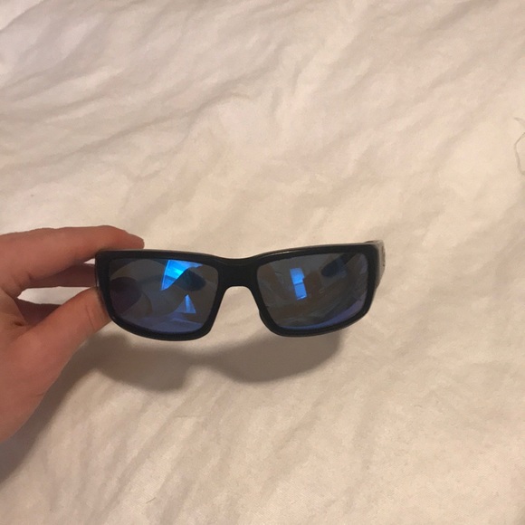 Costa fintails - Picture 1 of 4